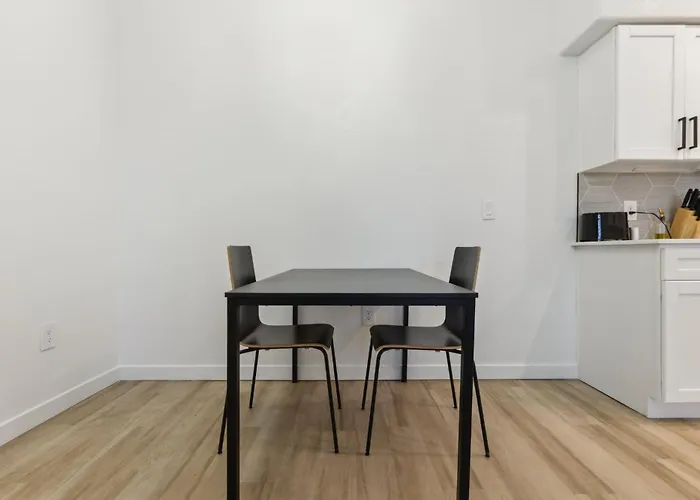 Apartment Cozysuites By The Stadium With Pool 19 *