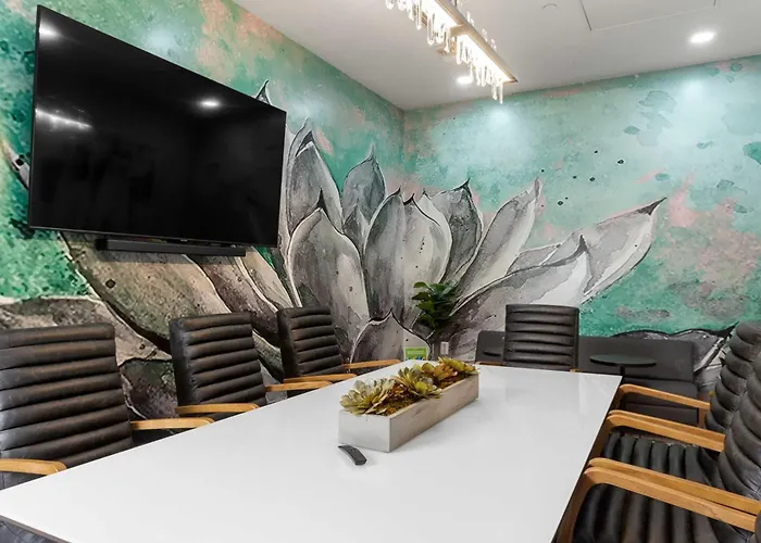 Cozysuites By The Stadium With Pool 19