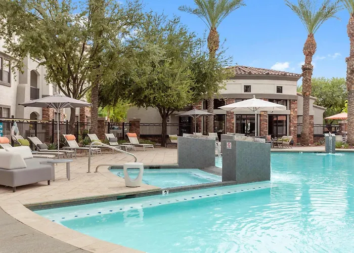 Apartment Cozysuites By The Stadium With Pool 19