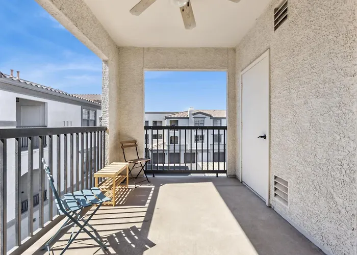Apartment Cozysuites By The Stadium With Pool 19 *