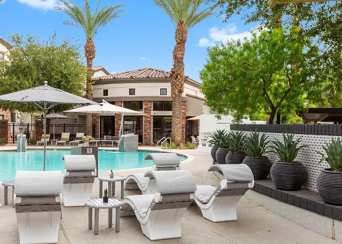 Apartment Cozysuites By The Stadium With Pool 19 Glendale