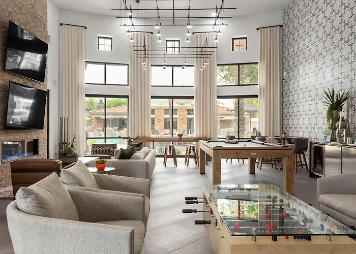 Apartment Cozysuites By The Stadium With Pool 19 *